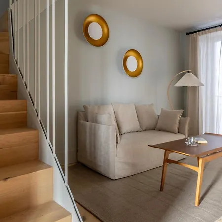 Mercer Residences Apartahotel