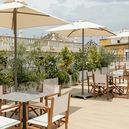 Mercer Residences Apartahotel