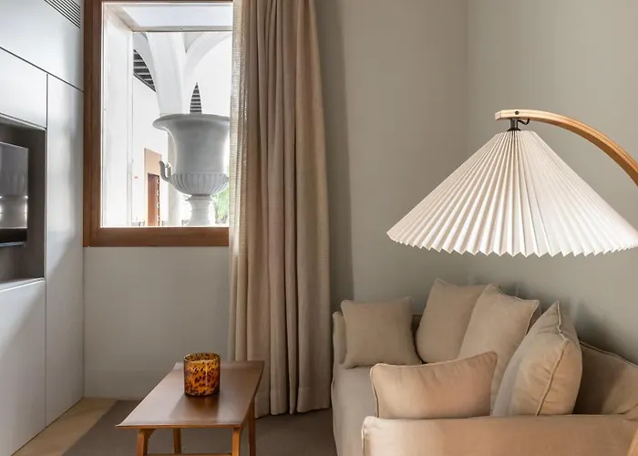 Mercer Residences 4*