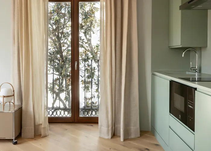 Mercer Residences 4*