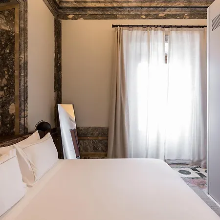 Mercer Residences Aparthotel